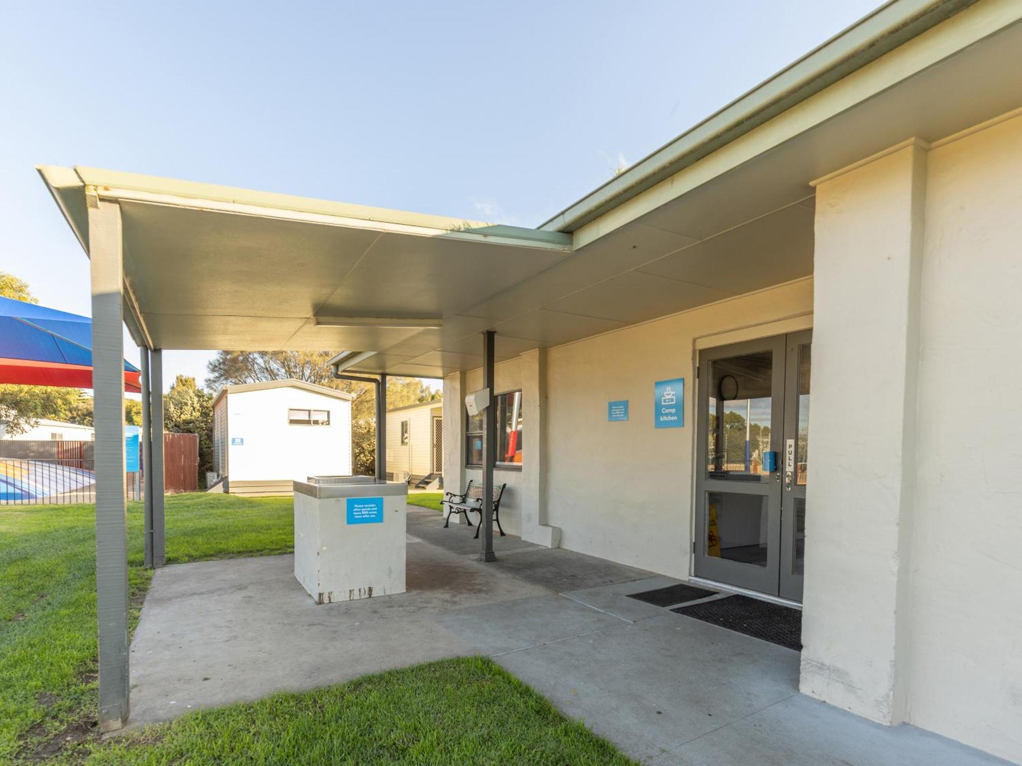 Nrma Warrnambool Riverside Holiday Park Exteriér fotografie