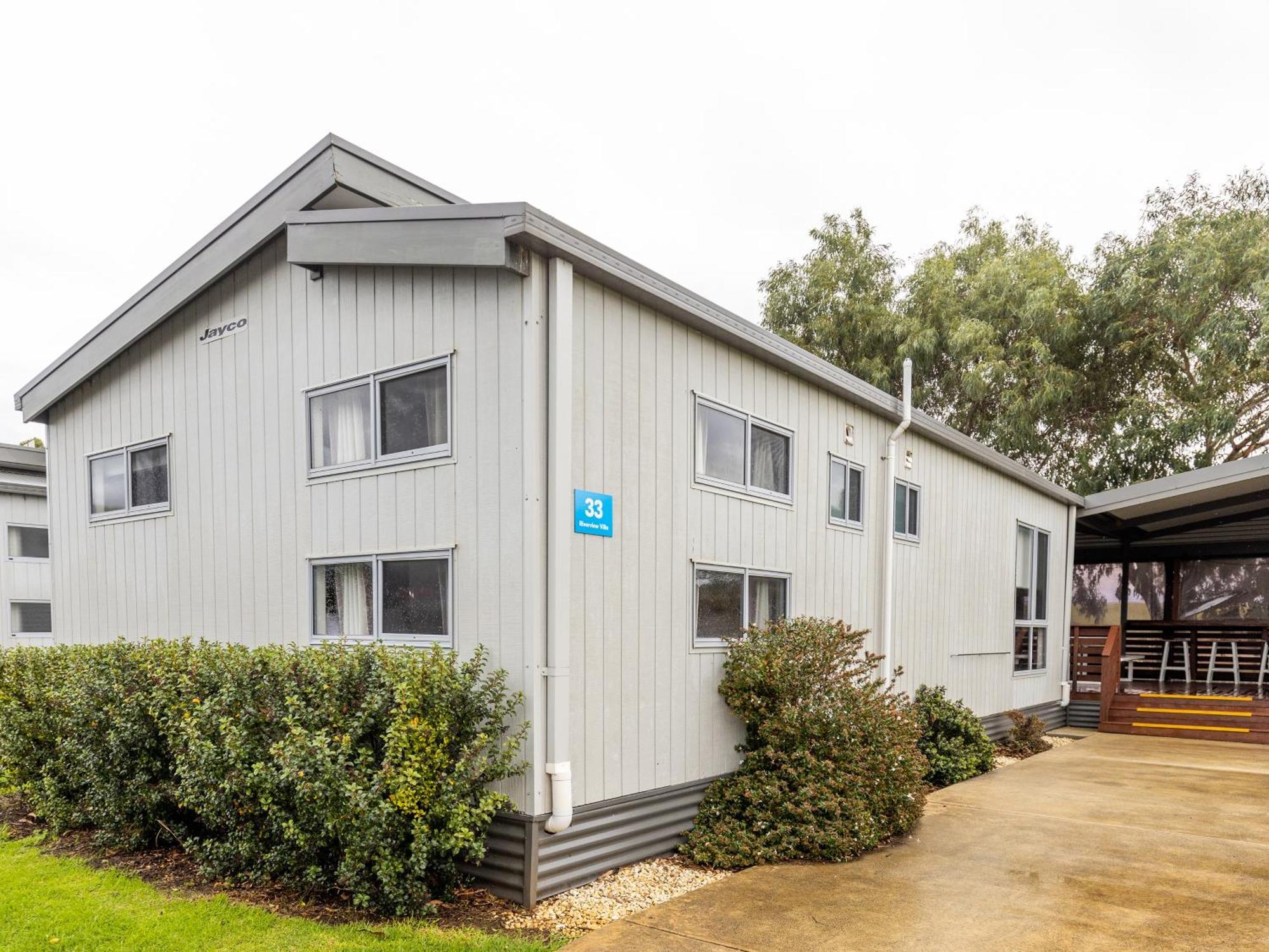 Nrma Warrnambool Riverside Holiday Park Pokoj fotografie