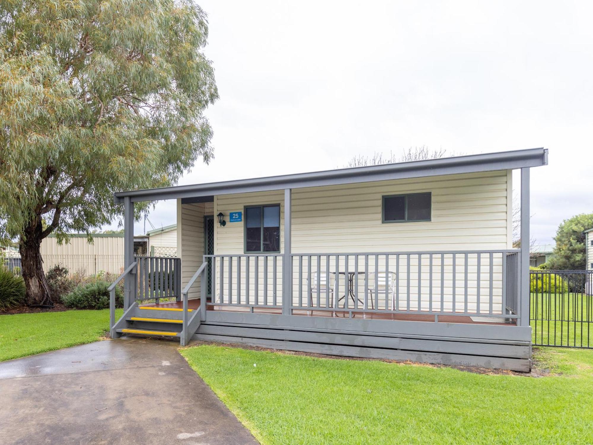 Nrma Warrnambool Riverside Holiday Park Pokoj fotografie